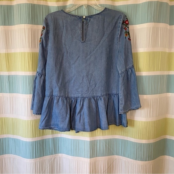 Beachlunchlounge chambray embroidered Peplum Blouse Sz XS - Picture 7 of 8